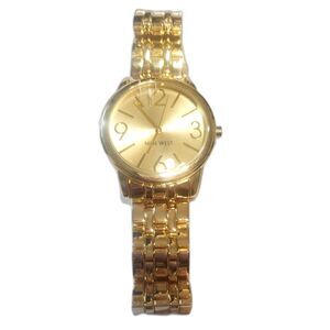 Nine West Womens Gold-Tone Bracelet Stainless Steel Watch
